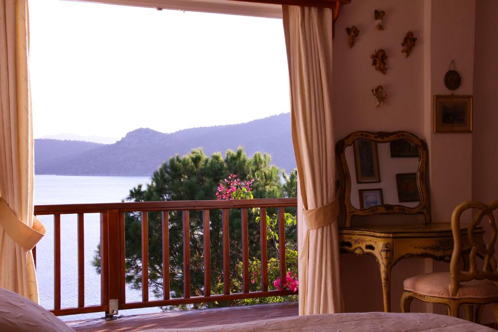 Bozburun Yacht Club Hotel Room photo